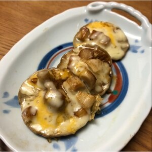 バジル風味 ᕷ* しいたけのチーズ焼きꕤ୭*